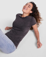 HUSKY WOMAN - Imagen 3