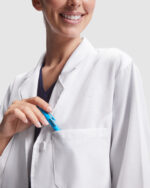 VACCINE WOMAN - Imagen 5